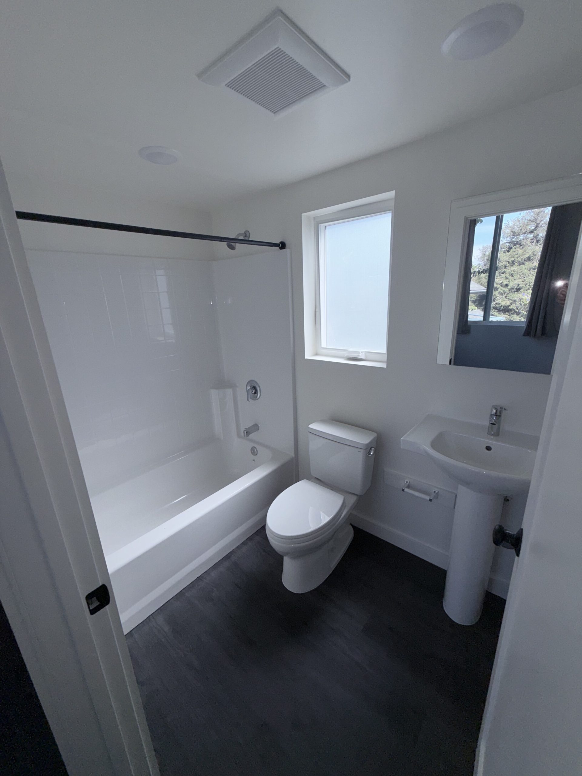 885 Fortuna Lane Unit 2, Isla Vista, CA 93117